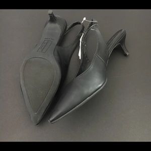 Christian Siriano Shoes - Christian Siriano SlingBack Black Kitten Heels 8 Christian Siriano Shoes - Christian Siriano SlingBack Black Kitten Heels 8